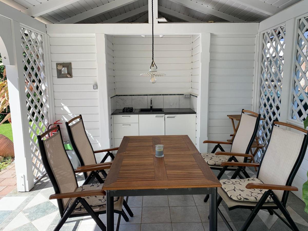 Vila Lesce With Heated Outdoor Pool Bagian luar foto